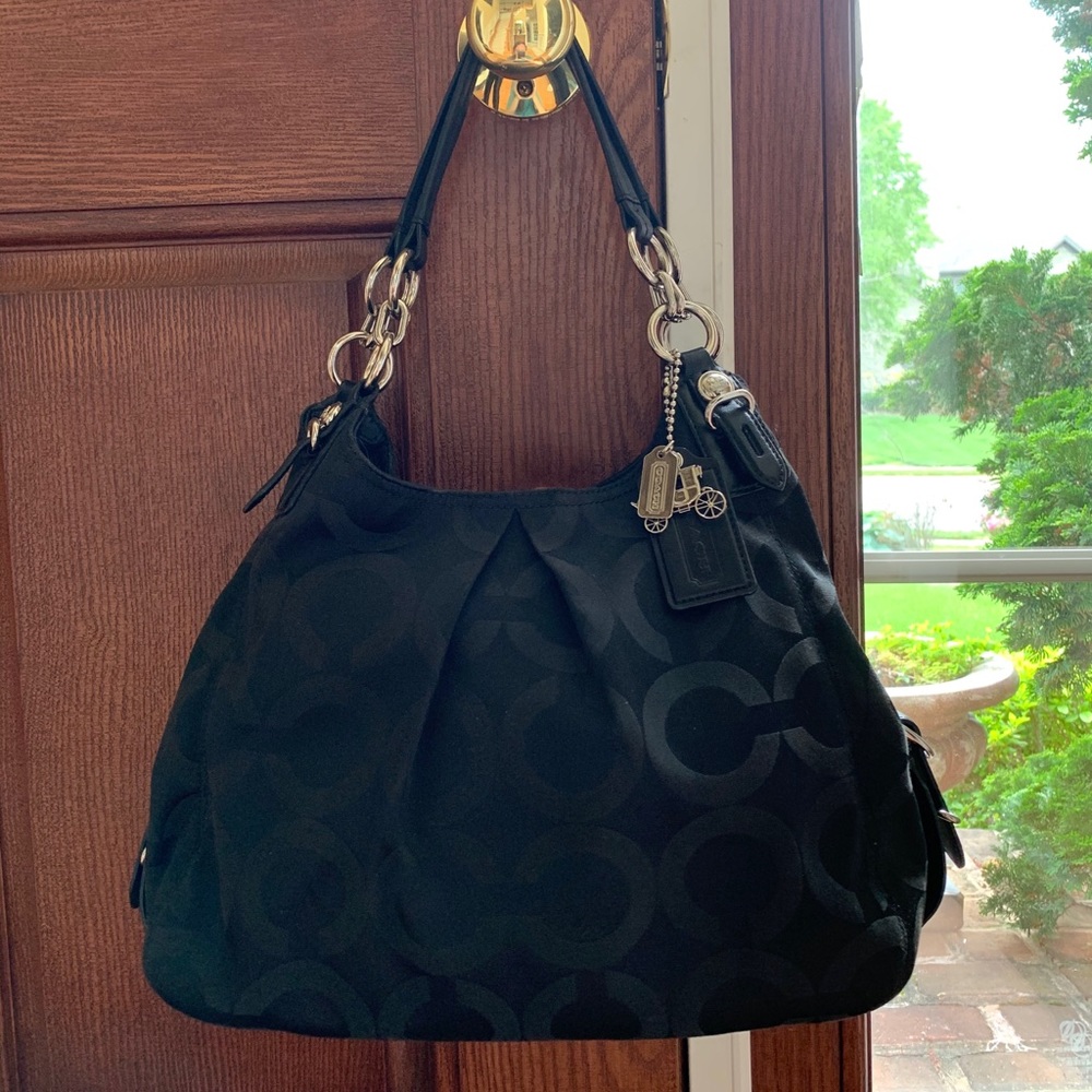 Coach Op Art Blk Sateen Maggie Shoulder Bag w Chms